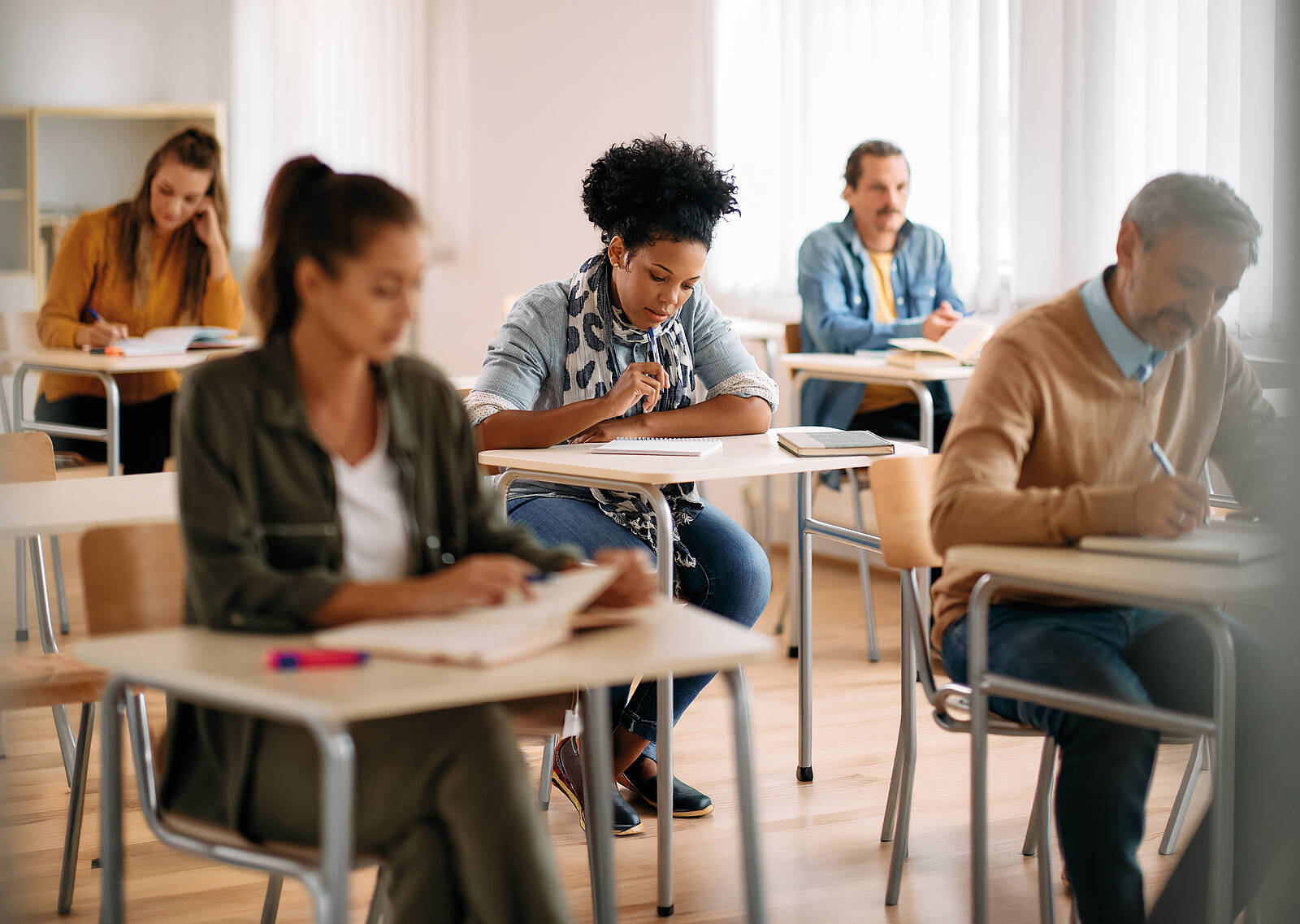 Öffnet die Seite 'Abendrealschule – Ihr Abschluss wartet!'